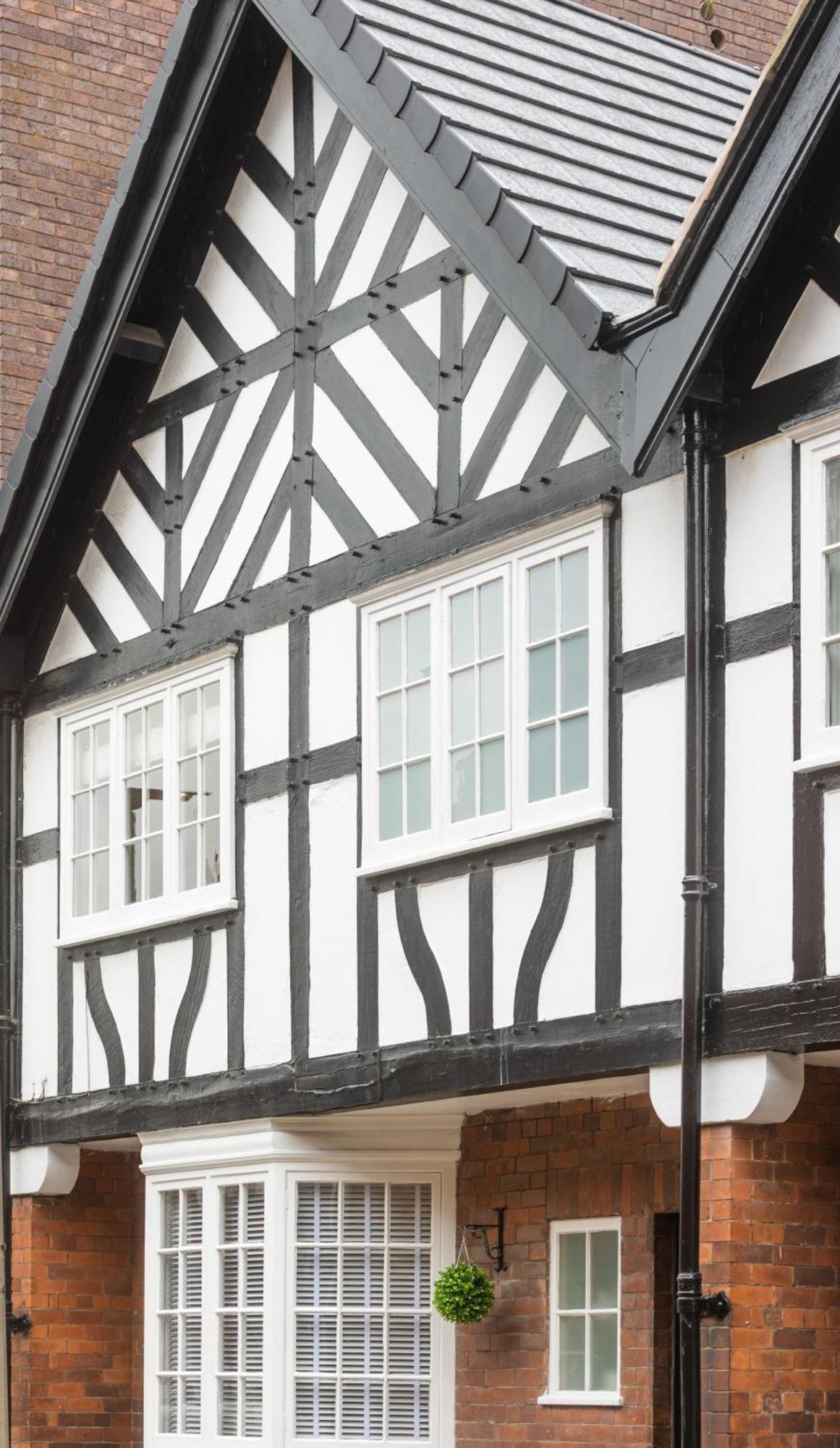Historic City Centre Town House Chester Exterior photo